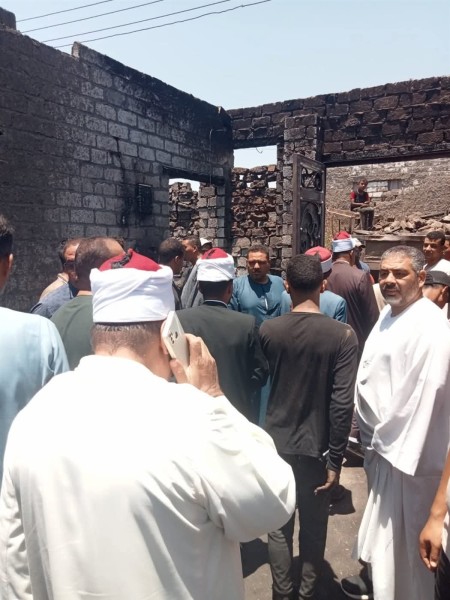 تفاصيل زيارة وفد الأزهر الشريف لقرية بر خيل بالبلينا بعد تكرار الحرائق الغامضة فيها