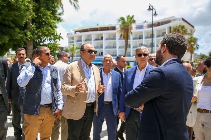 جولة وزير قطاع الأعمال ومحافظ الإسكندرية بمنطقة المعمورة شرق الإسكندرية