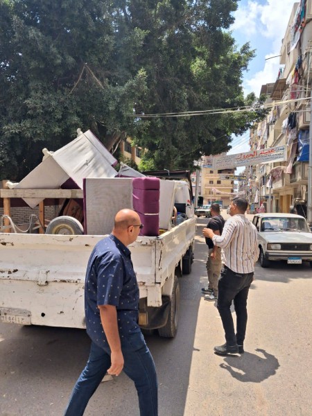 إزالة 14 حاجز مخالف وضبط 2 مكبر صوت في حملة بشوارع دمنهور