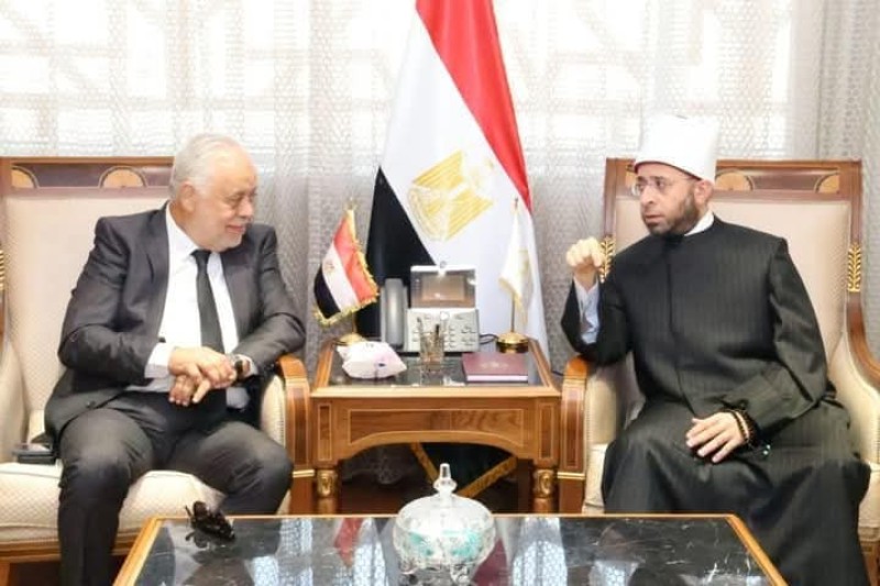 وزير الأوقاف إستقبل نقيب المهن التمثيلية لبحث التعاون في دعم الدراما الدينية والأنشطة الثقافية