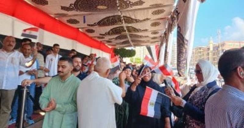 مشاركة فعّالة: توافد الناخبين على اللجان الانتخابية في مصر الجديدة