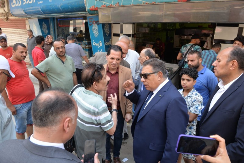 محافظ الدقهلية في جولة ميدانية بشوارع المنصورة: لا تهاون مع الإشغالات .. والنظافة أولوية قصوى