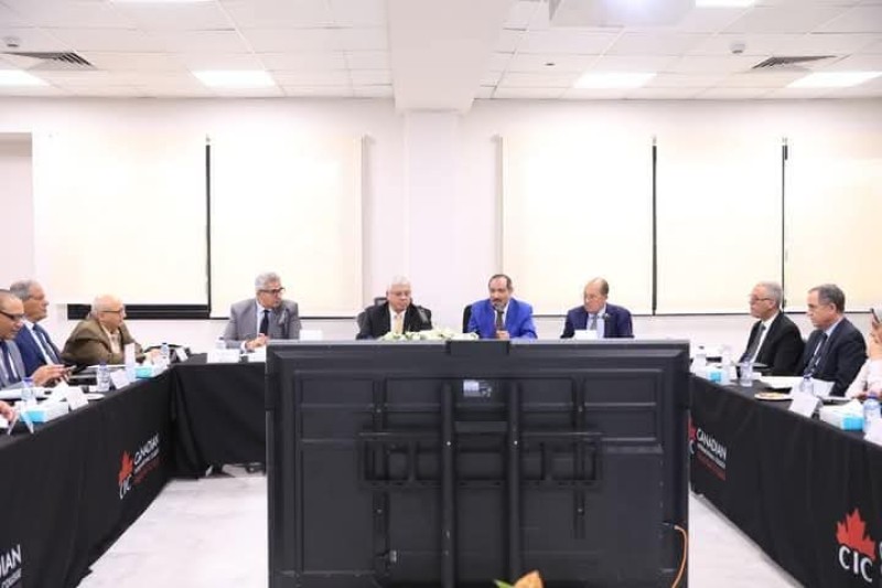 وزير التعليم العالي يؤكد على متابعة تقييم الأداء للمعاهد وإنشاء قاعدة بيانات محدثة دوريًا بإمكانيات المعاهد وإنجازاتها