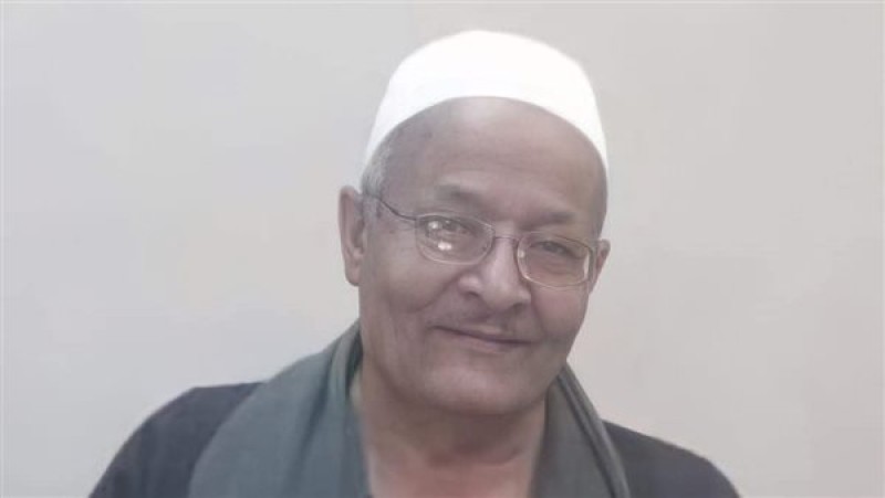 رئيس لجنة انتخابية بالبحيرة يرفض مغادرة اللجنة رغم وفاة والده ويستكمل الانتخابات
