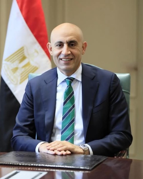 وزير التعليم يصدر قرارا بحركة بعض مديري ووكلاء المديريات التعليمية