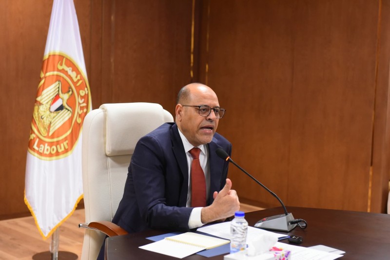 ”العمل” تناشد مستحقي معاشات التقاعد العراقية التوجه إلى ”مصرف الرافدين” و ”الوزارة” للحصول على مستحقاتهم  .. الأسبوع المقبل