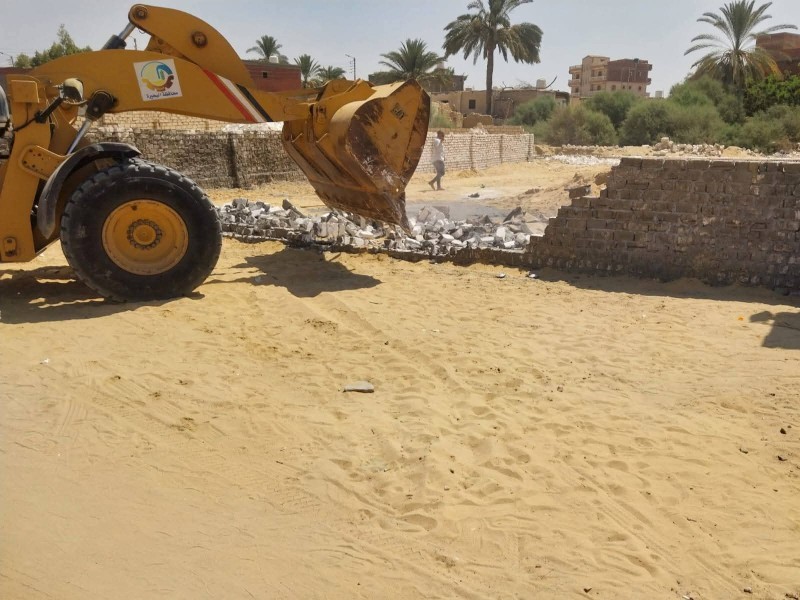 تنفيذ 37 قرار إزالة خلال اليوم الأول من الموجة حتى الآن