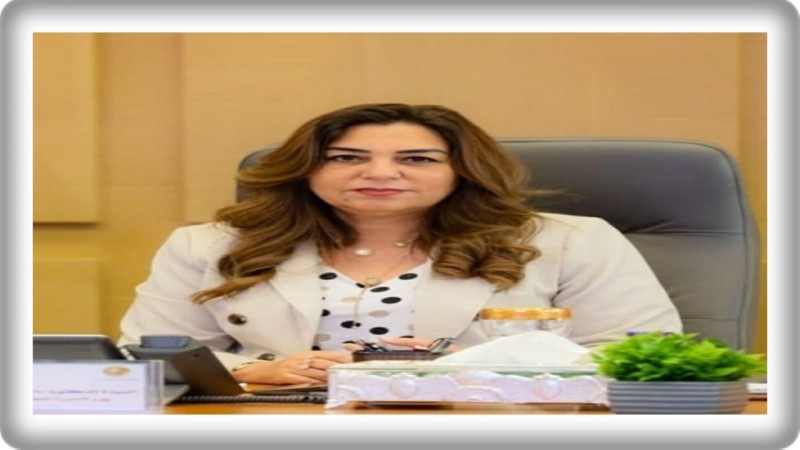 الدكتورة منال عوض تعزي أسرة عامل النظافة المتوفى في الزقازيق