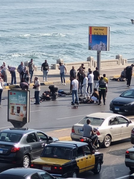 مصرع وإصابة خمس أفراد على طريق كورنيش الإسكندرية «صور»