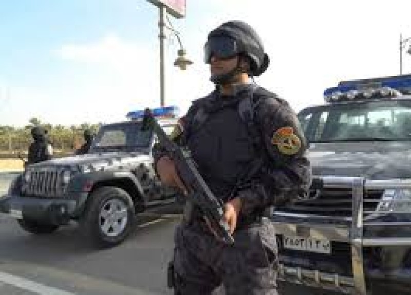 ضبط صانعة محتوى لنشرها فيديوهات مخالفة للقيم