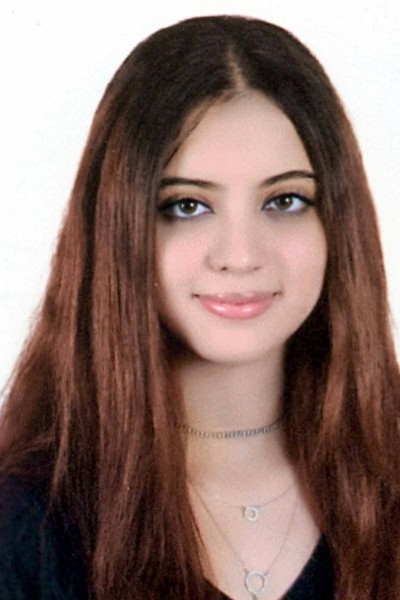 طالبة قصر العيني تشارك في تأليف فصل بكتاب عالمي عن النشر العلمي .. وعميد الكلية يقود دعمها نحو منصات البحث الدولية