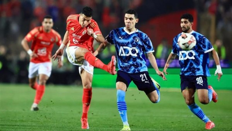 الأهلي يطلب حكامًا أجانب لمواجهة بيراميدز في الدوري