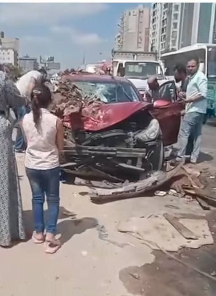 حادث مأساوي أعلى كوبرى كفر الدوار يودي بحياة عامل ستيني