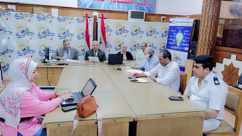 وكيل تعليم الفيوم يتابع امتحانات الثانوية العامة ”الدور الثاني” في الفيزياء والتاريخ من غرفة العمليات