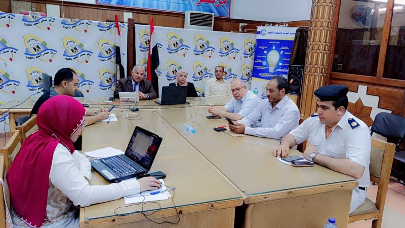 الفيوم: إستمرار المتابعة اليومية لامتحانات الثانوية العامة ”الدور الثاني” من غرفة العمليات الرئيسية بالمديرية