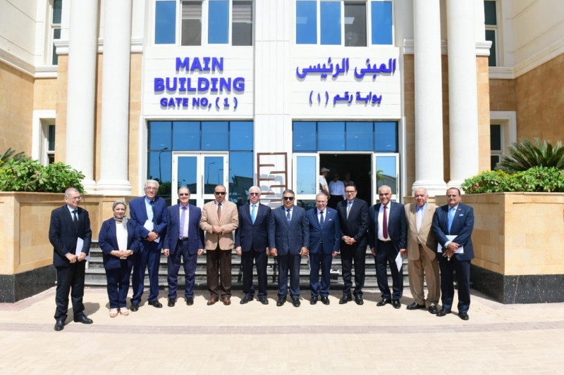محافظ الدقهلية في اجتماع مجلس أمناء جامعة المنصورة الأهلية