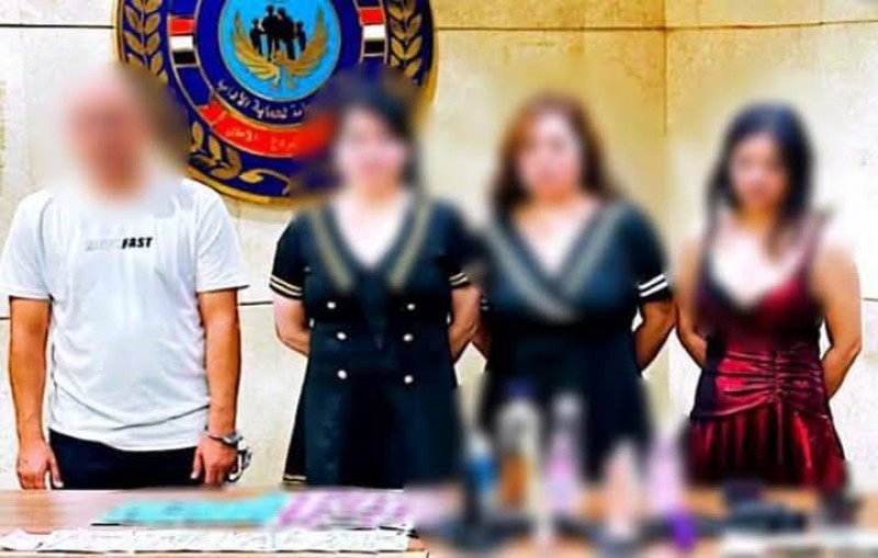 ضبط شبكة دعارة بها  ثلاث اجنبيات ورجل في التجمع الأول