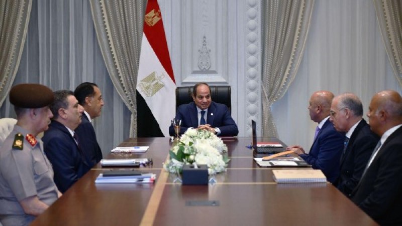 السيسي يوجه بسرعة إنجاز القطار السريع والمونوريل باعتبارهما ركائز للتنمية العمرانية