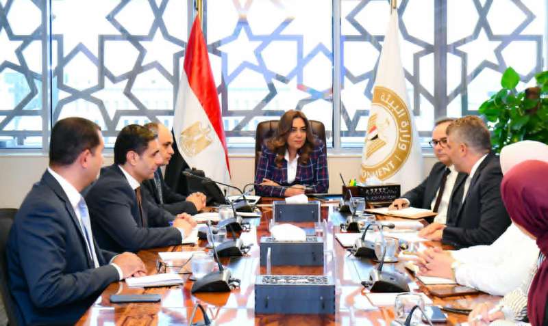 منال عوض تستعرض مستجدات مشروع جرين شرم