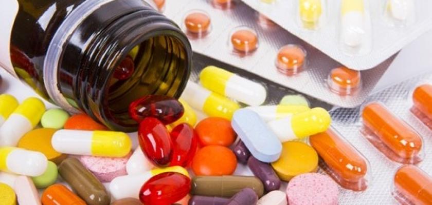 هيئة الدواء تحذر من بيع الأدوية عبر السوشيال ميديا
