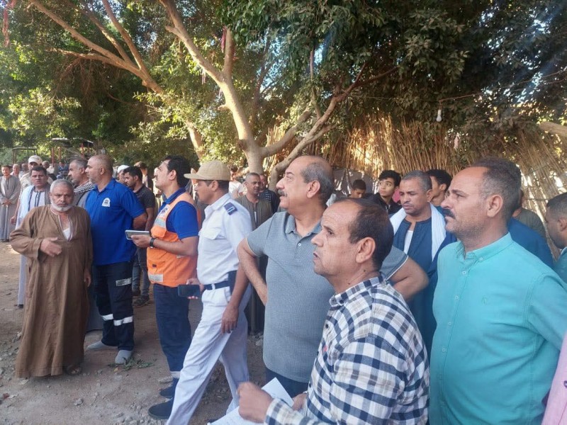 تفاصيل متابعة محافظ أسيوط لتداعيات انهيار منزل بقرية كوم أيوشيل