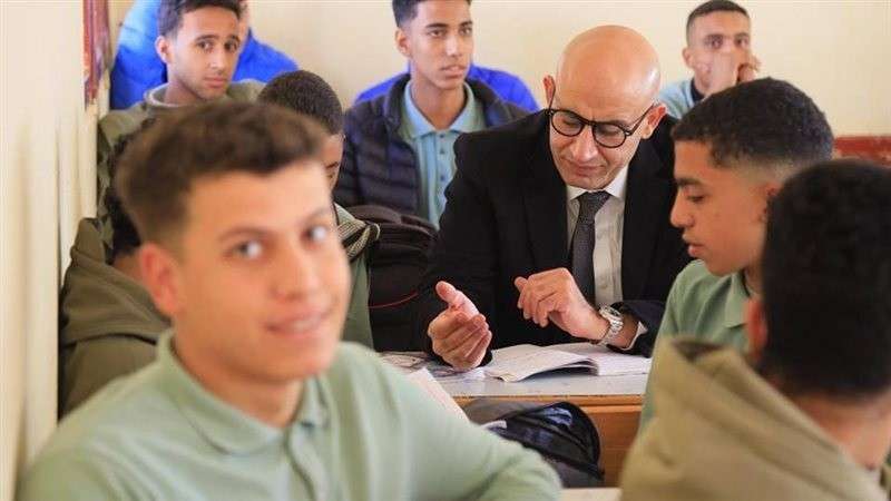 طوق نجاة، نقيب المعلمين يدافع عن نظام البكالوريا