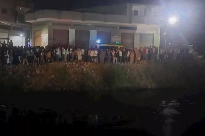 حادث ومصـرع ٤ أشخاص والبحث عن خامس سقطت سيارتهم في ترعة بالشرقية