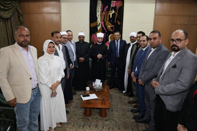 وزير الأوقاف يشارك في صالون لجنة الشئون العربية بنقابة الصحفيين احتفالًا بتوزيع تأشيرات العمرة