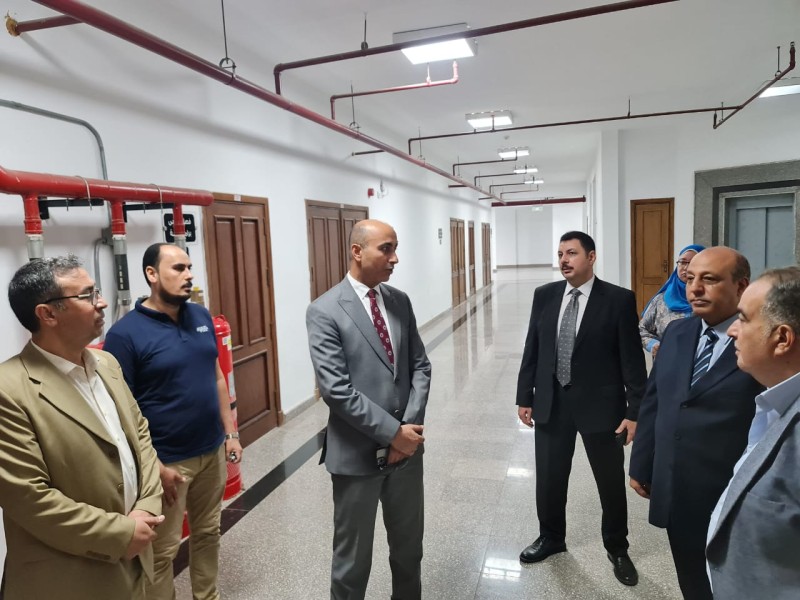جولة ميدانية لرئيس جامعة دمنهور لتعزيز جاهزية كليتي الهندسة والتربية للطفولة المبكرة للعام الدراسي الجديد