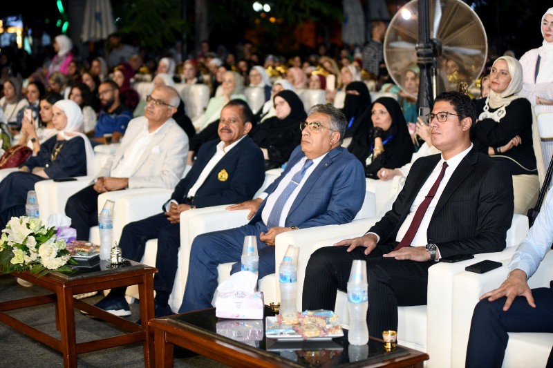محافظ الدقهلية يشهد احتفال نادي جزيرة الورد بذكرى المولد النبوي الشريف بحضور الداعية مصطفى حسني
