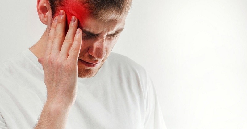 لو عندك صداع لازم تبحث عن السبب.. تحذير عاجل من جمال شعبان