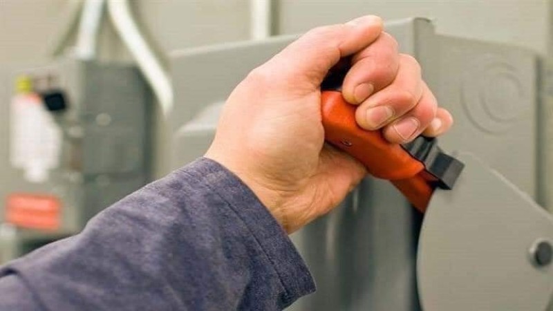 فصل الكهرباء عن 12 منطقة بمدينة كفر الشيخ