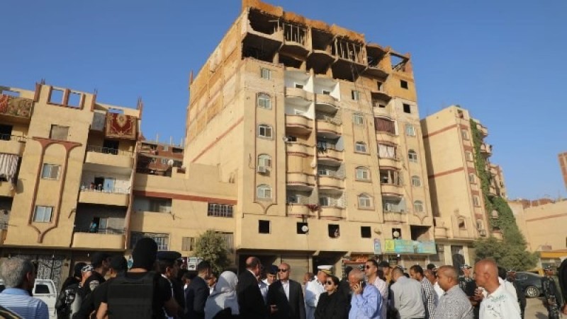 محافظة القاهرة: إزالة 3 أعمال بناء أدوار بدون ترخيص بمدينة الأمل