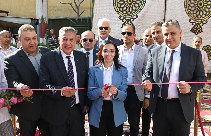 محافظ البحيرة تفتتح معرض منتجات المدارس الفنية بمدرسة شوكت الزراعية