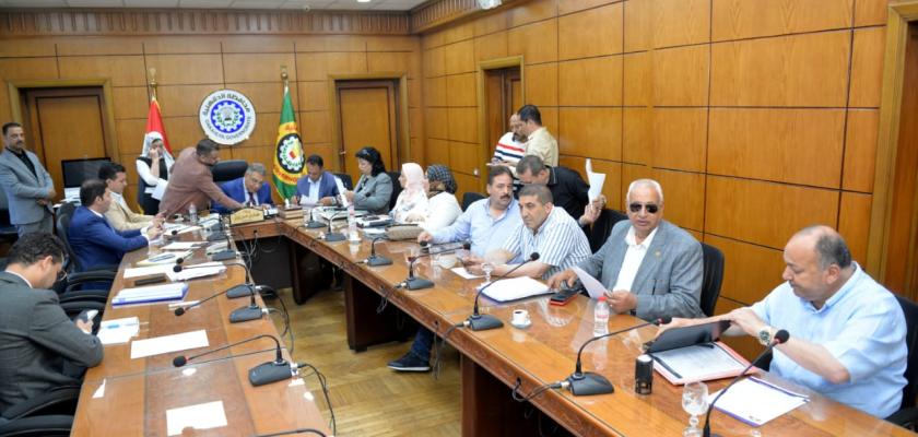 محافظ الدقهلية يلتقي أعضاء مجلس النواب لبحث مشكلات المواطنين