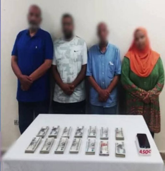 عصابة باعوا إسورة الملكة ب180 الف جنيه  .. سرقوها من المتحف وهي لا تقدر بثمن