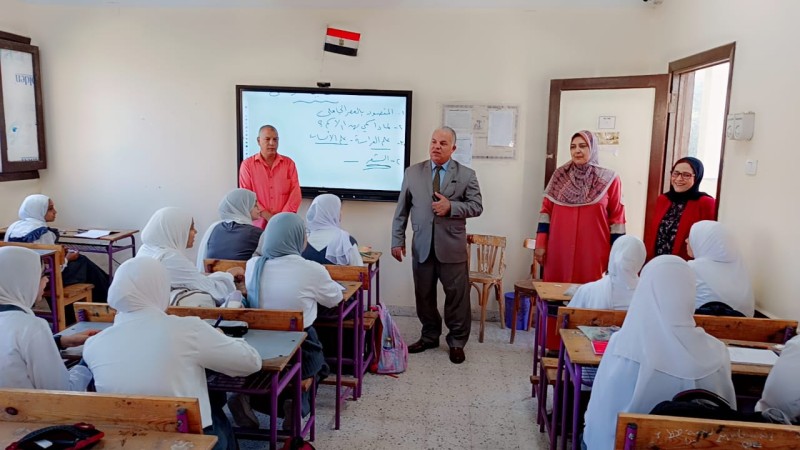 ”قبيصي” وكيل وزارة التربية والتعليم بالفيوم يتابع تدريب الذكاء الاصطناعي لمعلمي الحاسب الآلي