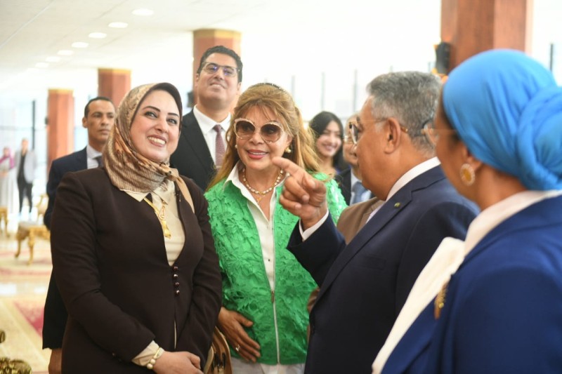 محافظ الدقهلية يستقبل المستشارة أمل عمار والفنانة صفاء أبو السعود تمهيداً لاحتفالية (معًا بالوعي نحميها ) بديوان عام المحافظة