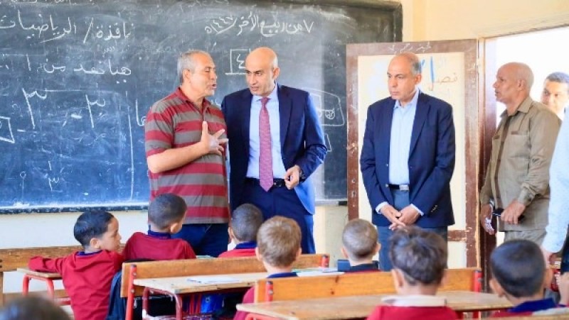 وزير التعليم يوجه بتوفير كافة احتياجات المدارس وتذليل العقبات