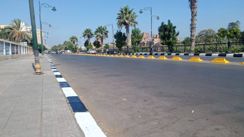 محافظة البحيرة تُطلق أعمال تطوير كورنيش دمنهور بطلاء البردورات