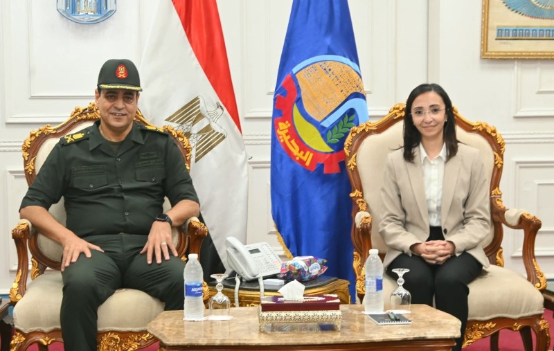 محافظ البحيرة تستقبل قائد المنطقة الشمالية العسكرية لبحث سبل التعاون المشترك ودعم جهود الدولة لتحقيق التنمية الشاملة