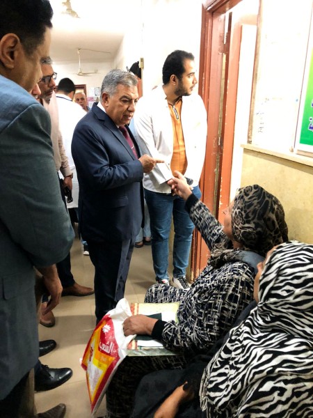 محافظ الدقهلية في زيارة مفاجئة لعيادة التأمين الصحي بالسنبلاوين