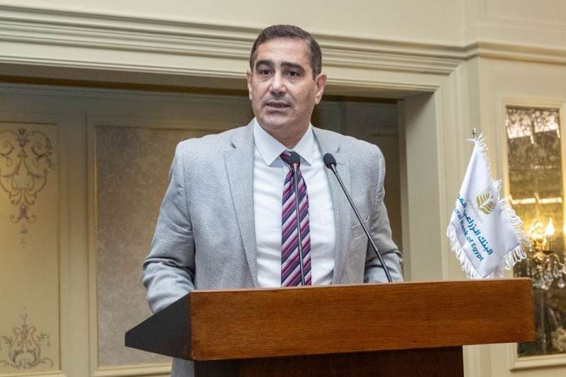 إسماعيل السباعي: البنك الزراعي ملتزم بمعايير عالمية لحماية بيانات بطاقات الدفع من الاختراق
