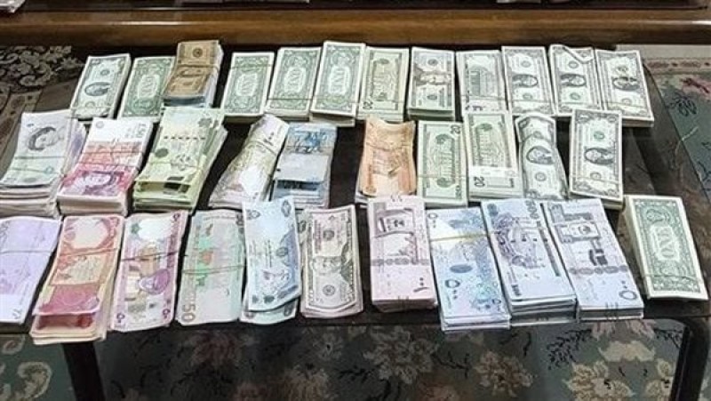 حبس صانع محتوى لنشره أخبارًا كاذبة عن شراء العملات الأجنبية