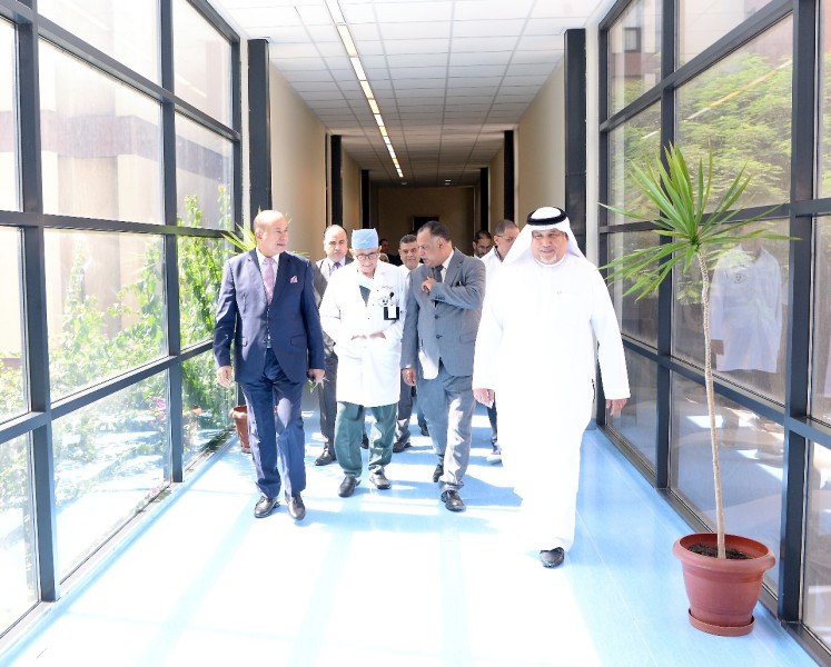 رئيس جامعة المنصورة يرافق رئيس جامعة الملك فيصل في جولة تفقدية بالجامعة