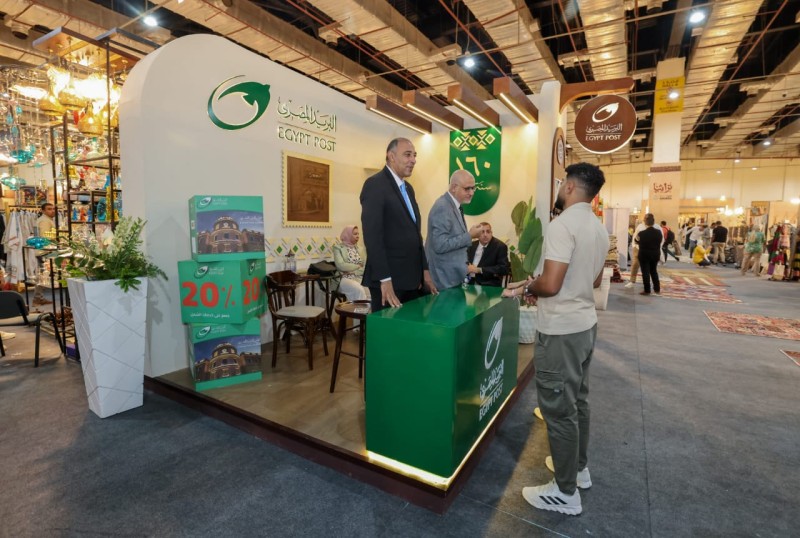 البريد يشارك بمعرض ”تراثنا” للحرف اليدوية بمجموعة متكاملة من الخدمات