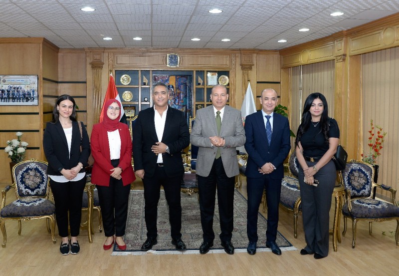 رئيس جامعة المنصورة