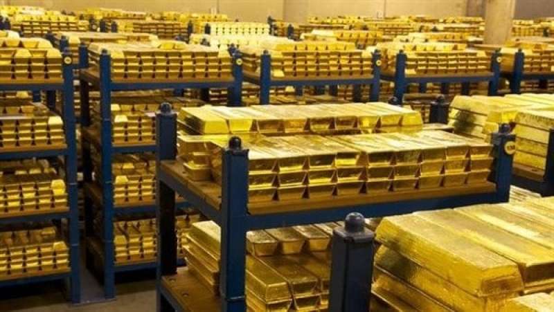 توقعات خفض أسعار الفائدة تدفع الذهب إلى الارتفاع