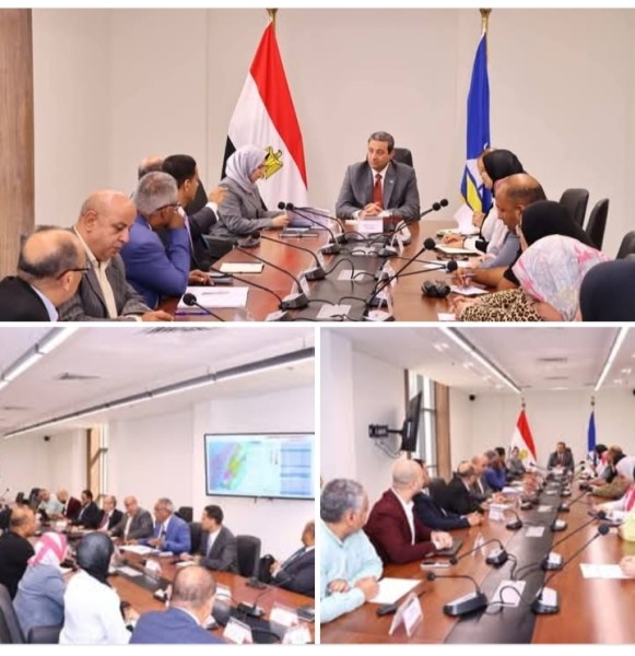 محافظ دمياط يبحث مع الهيئة العامة للتخطيط العمراني بدء أعمال تحديث المخطط الاستراتيجي لمدينة عزبة البرج