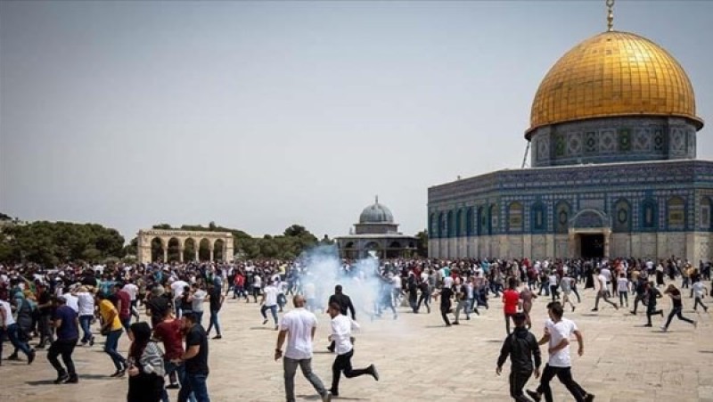 محافظة القدس تحذر من اقتحامات المستوطنين الواسعة لباحات المسجد الأقصى